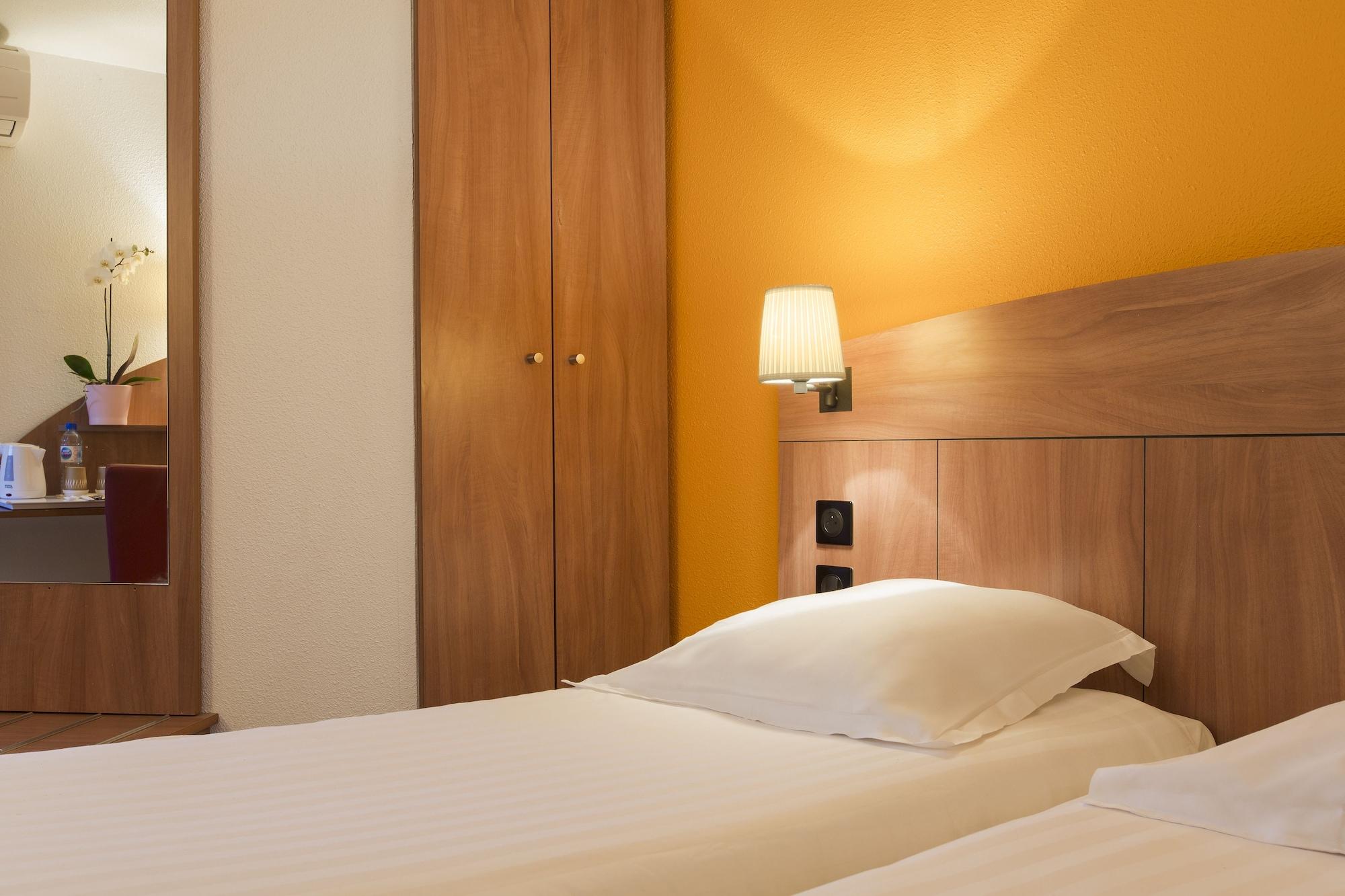 Comfort Hotel Grenoble Meylan Ngoại thất bức ảnh
