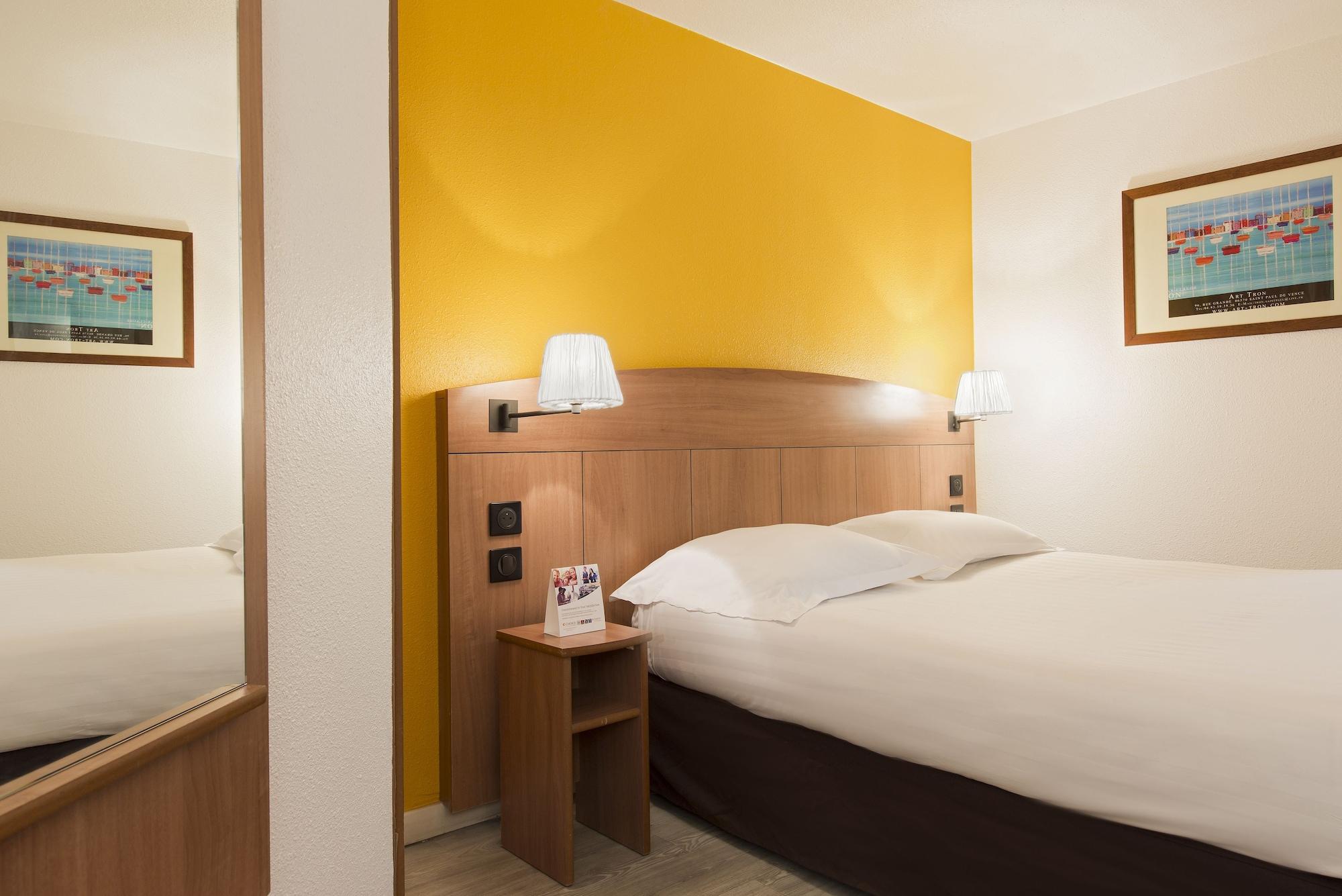 Comfort Hotel Grenoble Meylan Ngoại thất bức ảnh