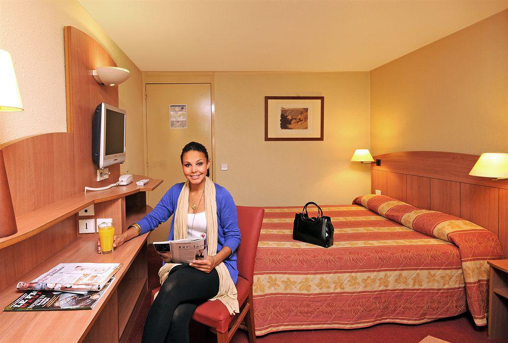 Comfort Hotel Grenoble Meylan Ngoại thất bức ảnh